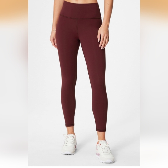 Fabletics - Picture 3 of 7